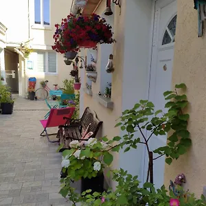 Les Coquelicots Hotel Montrouge